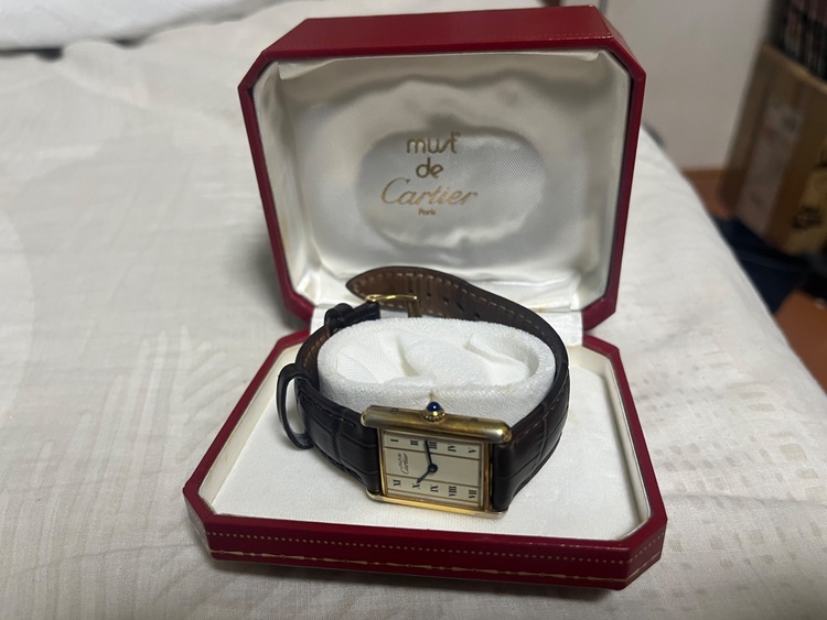 カルティエタンク　LMサイズ　縦ローマン（高級時計）の商品画像 - 査定依頼日：2025年10月27日 - 最高査定価格：220,000円