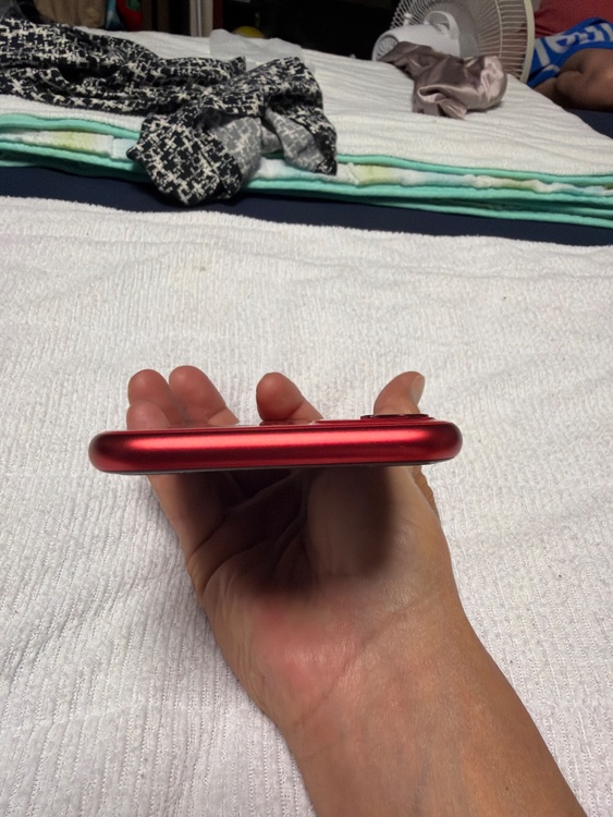 iPhone iPhone11 128GB SIMフリー（スマホ）の商品画像 - 査定依頼日：2026年7月1日 - 最高査定価格：100,000円