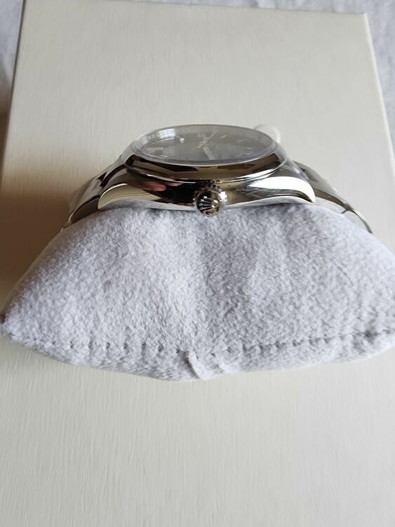 ロレックス パーペチュアル 12（高級時計）の商品画像 - 査定依頼日：2025年7月19日 - 最高査定価格：1,050,000円