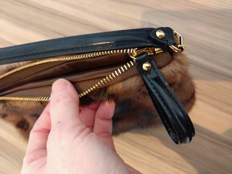  ルイヴィトン ポシェット・ミラMM（ブランドバッグ）の商品画像 - 査定依頼日：2025年11月8日 - 最高査定価格：320,000円