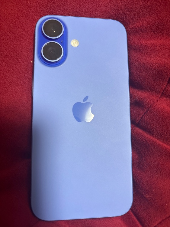 iPhone iPhone 16 256GB Softbank（スマホ）の商品画像 - 査定依頼日：2026年7月23日 - 最高査定価格：93,000円