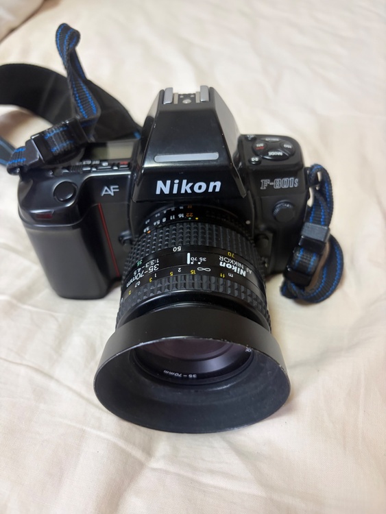 NikonF801S（カメラ）の商品画像 - 査定依頼日：2026年10月4日 - 最高査定価格：1,000円