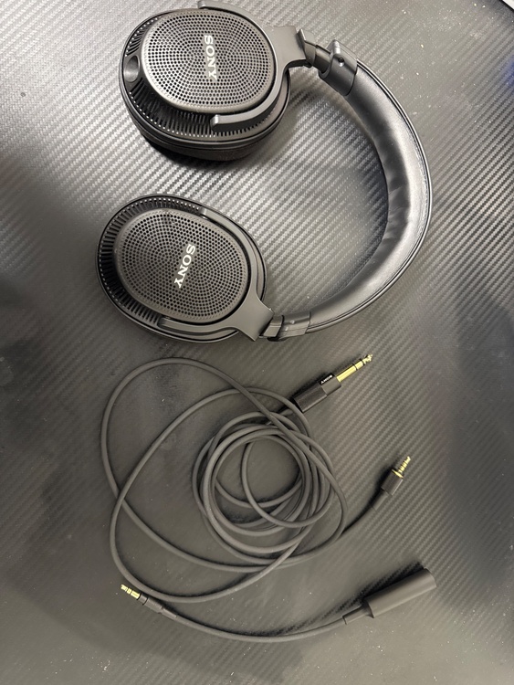 mdr-mv1（オーディオ・スピーカー）の商品画像 - 査定依頼日：2026年4月2日 - 最高査定価格：17,000円