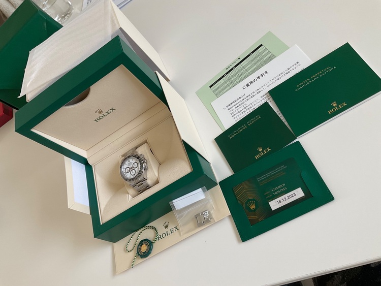 ロレックス デイトナ 126500l（高級時計）の商品画像 - 査定依頼日：2025年6月21日 - 最高査定価格：4,800,000円