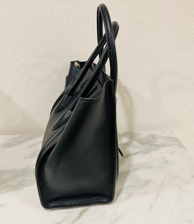 CELINE セリーヌ　ラゲージ マイクロ　黒（ブランドバッグ）の商品画像 - 査定依頼日：2025年8月7日 - 最高査定価格：90,000円