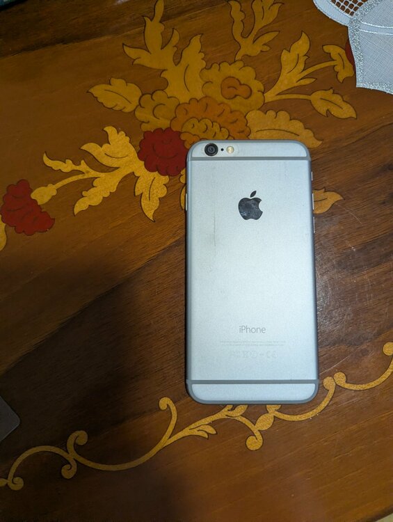 iPhone iPhone 15 256GB au（スマホ）の商品画像 - 査定依頼日：2026年8月27日 - 最高査定価格：44,000円