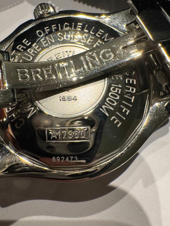 BREITLING Super Ocean（高級時計）の商品画像 - 査定依頼日：2025年9月11日 - 最高査定価格：200,000円