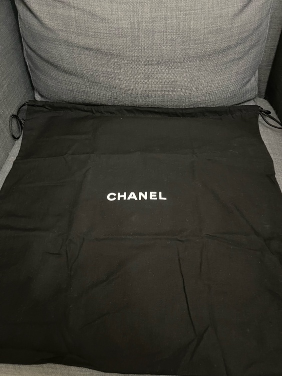 ニュートラベルライン トートバッグ GM（ブランドバッグ）の商品画像 - 査定依頼日：2026年2月4日 - 最高査定価格：15,000円