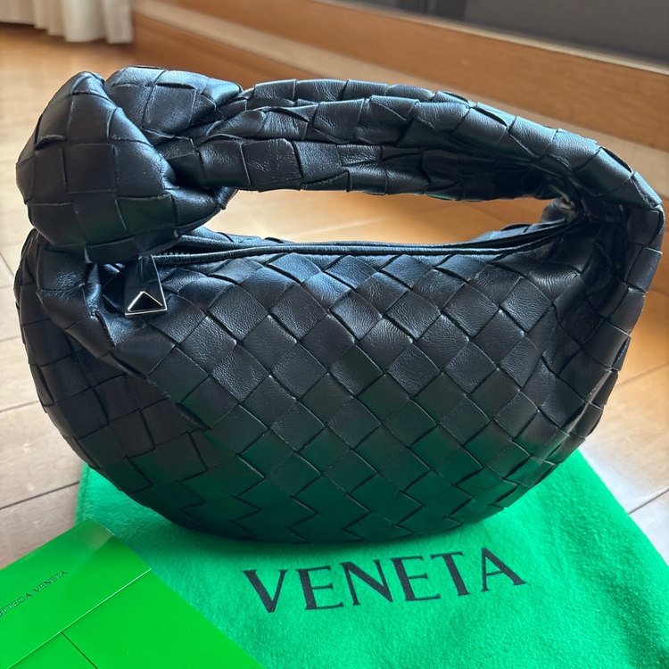 ボッテガ・ヴェネタ  （ブランドバッグ）の商品画像 - 査定依頼日：2025年11月13日 - 最高査定価格：200,000円