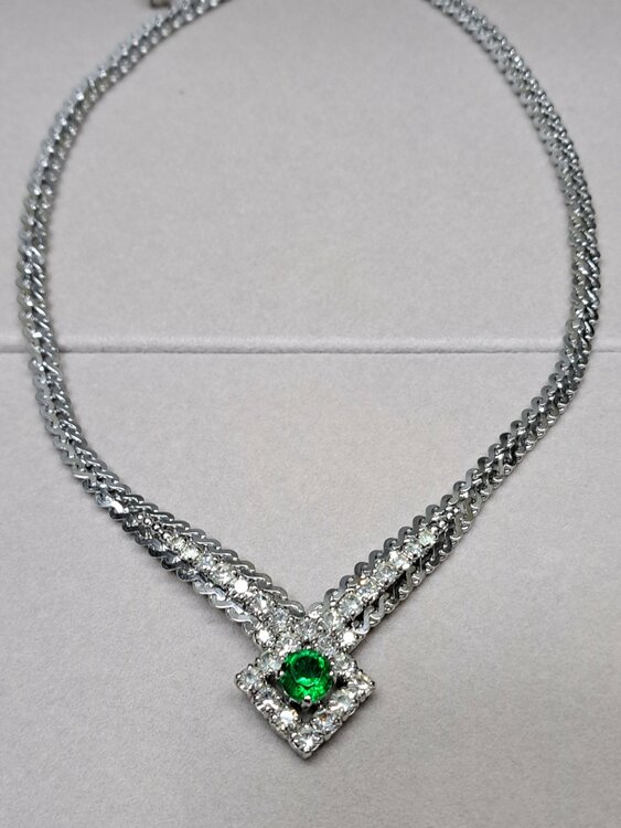 Christian Diorコスチュームジュエリー（金・貴金属）の商品画像 - 査定依頼日：2026年3月24日 - 最高査定価格：100,000円