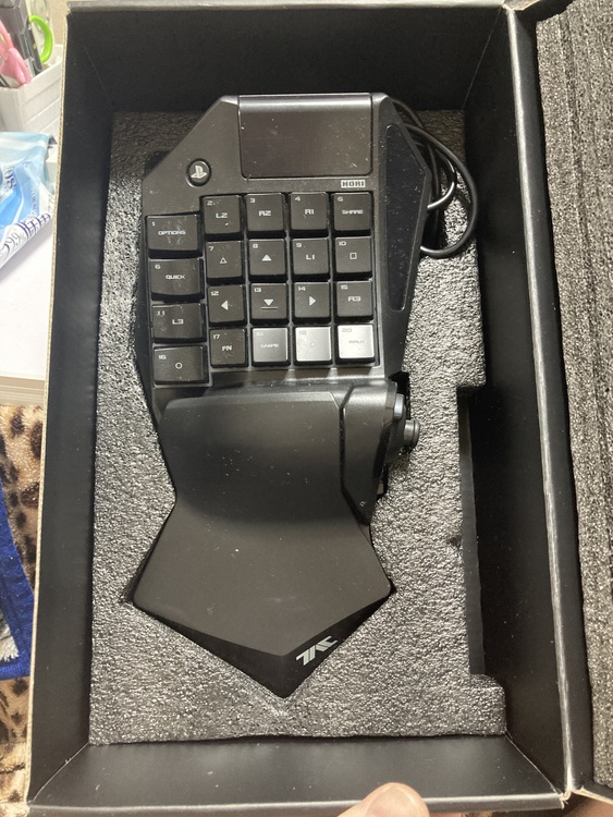 タクティカルアサルトコマンダーfor ps4（ゲーム機本体・ゲームソフト）の商品画像 - 査定依頼日：2020年11月28日 - 最高査定価格：3,000円