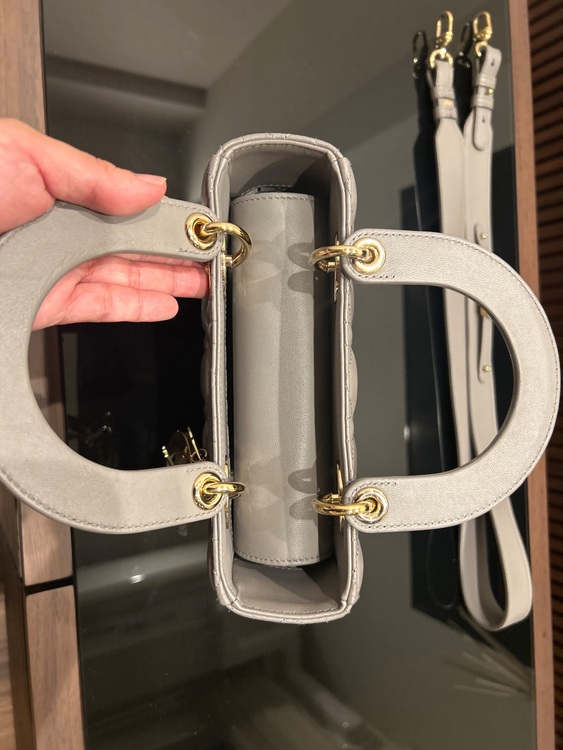 ディオール  （ブランドバッグ）の商品画像 - 査定依頼日：2025年9月15日 - 最高査定価格：410,000円