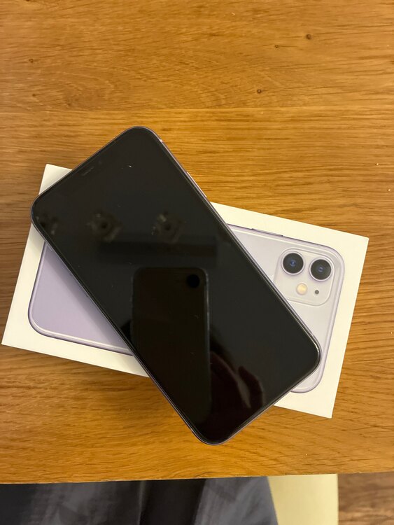 iPhone11 パープル　128GB（スマホ）の商品画像 - 査定依頼日：2025年5月19日 - 最高査定価格：19,000円