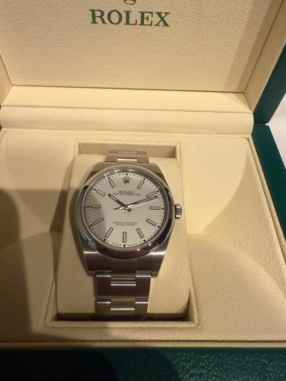 オイスターパーペチュアル　（高級時計）の商品画像 - 査定依頼日：2025年9月11日 - 最高査定価格：1,250,000円