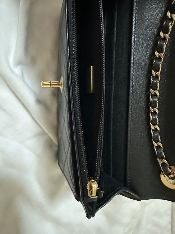 チェーンウォレット　トレンディcc マトラッセ（ブランドバッグ）の商品画像 - 査定依頼日：2025年5月22日 - 最高査定価格：360,000円