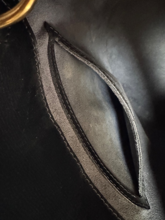 ルイヴィトン　エピ　クリュニー　ショルダーバッグ（ブランドバッグ）の商品画像 - 査定依頼日：2026年1月30日 - 最高査定価格：50,000円