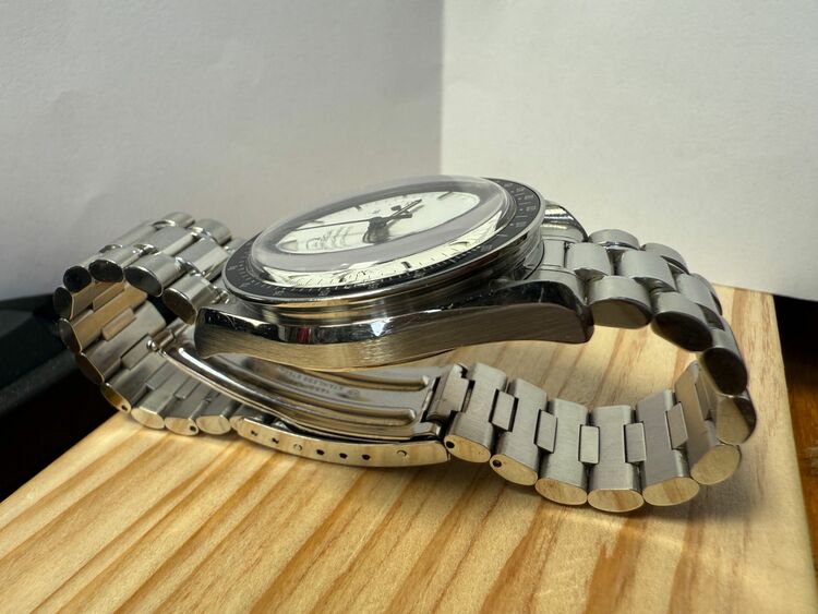 オメガ スピードマスター 3510-20　（高級時計）の商品画像 - 査定依頼日：2025年12月2日 - 最高査定価格：600,000円