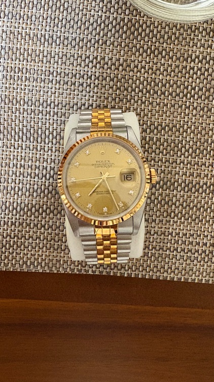 ロレックス デイトジャスト 16233（高級時計）の商品画像 - 査定依頼日：2025年6月10日 - 最高査定価格：900,000円