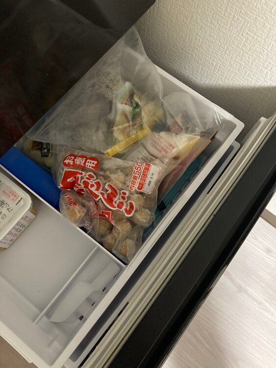 日立冷凍冷蔵庫 R-V38NV(K)（家電）の商品画像 - 査定依頼日：2025年4月30日 - 最高査定価格：10,000円