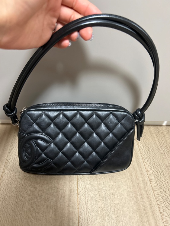 クラッチバッグ（ブランドバッグ）の商品画像 - 査定依頼日：2025年7月25日 - 最高査定価格：180,000円