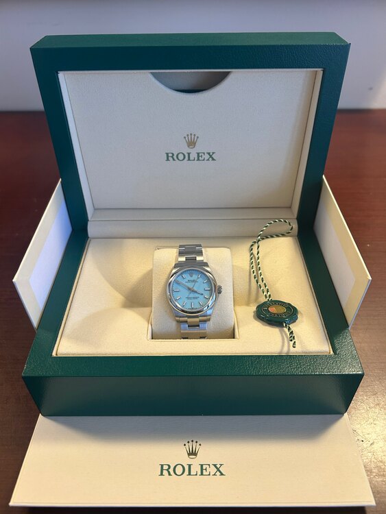 オイスターパーペチュアル ターコイズ 31（高級時計）の商品画像 - 査定依頼日：2024年12月22日 - 最高査定価格：1,430,000円