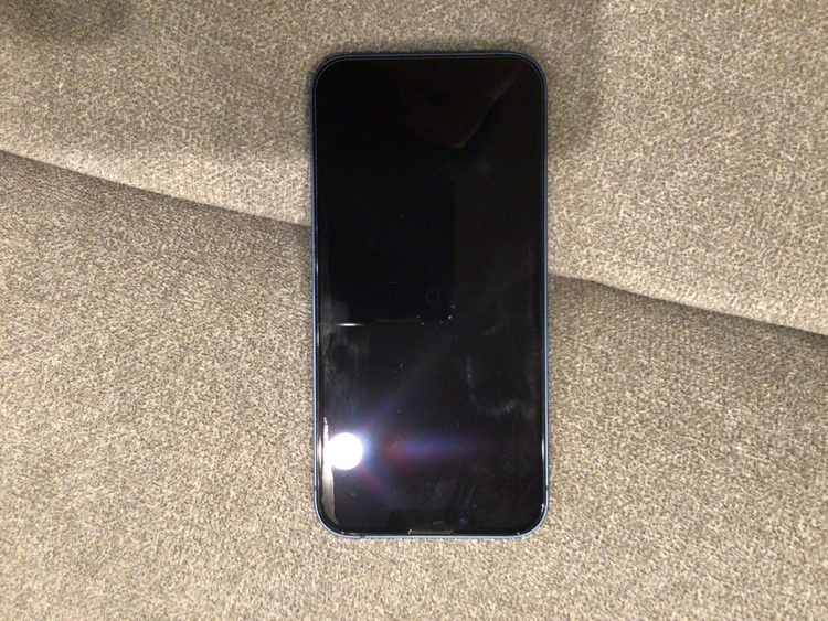 iPhone13  256GB  ブルー（スマホ）の商品画像 - 査定依頼日：2026年2月5日 - 最高査定価格：39,000円