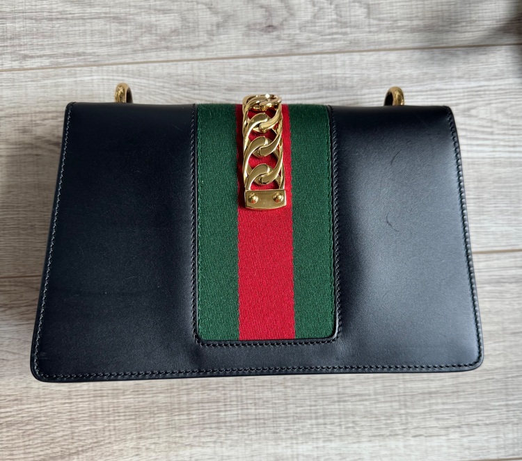 グッチ  （ブランドバッグ）の商品画像 - 査定依頼日：2025年8月27日 - 最高査定価格：80,000円