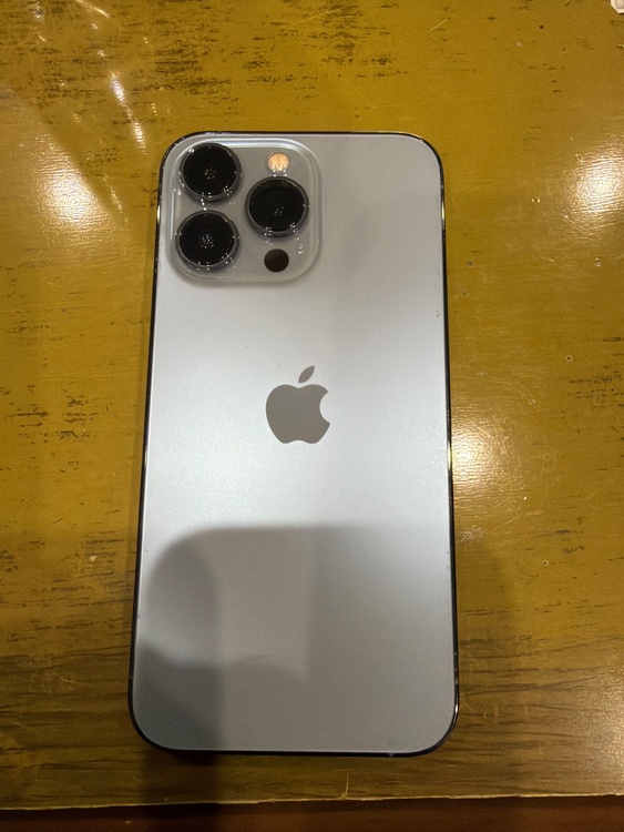 iPhone13pro（スマホ）の商品画像 - 査定依頼日：2026年8月12日 - 最高査定価格：45,000円