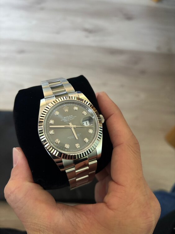 126334 デイトジャスト41（高級時計）の商品画像 - 査定依頼日：2025年1月18日 - 最高査定価格：1,900,000円