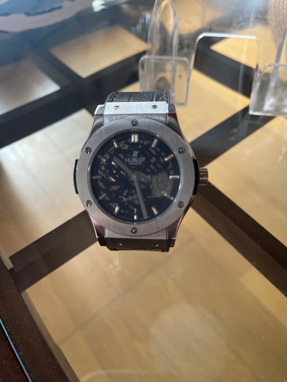 ウブロ ビックバン （高級時計）の商品画像 - 査定依頼日：2025年8月31日 - 最高査定価格：950,000円