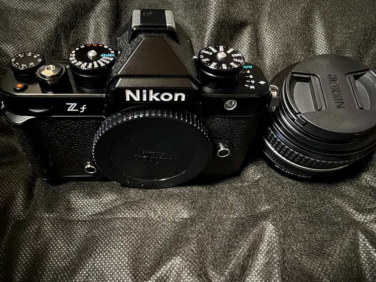 Nikon Zf LK40 レンズキット（カメラ）の商品画像 - 査定依頼日：2025年4月24日 - 最高査定価格：200,000円