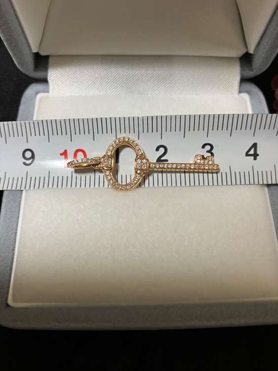 ダイヤモンドK18ペンダントトップ（金・貴金属）の商品画像 - 査定依頼日：2025年6月24日 - 最高査定価格：110,000円