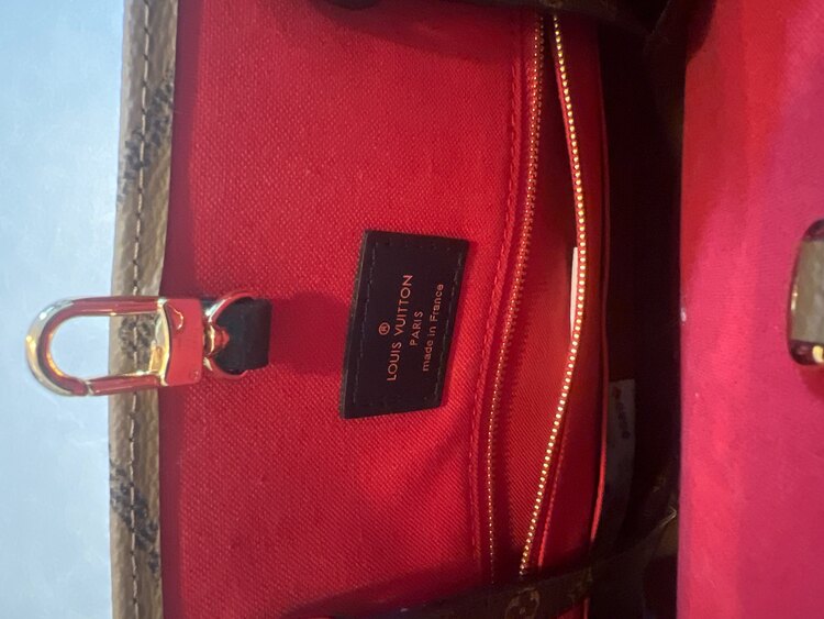 ルイヴィトン モノグラム （ブランドバッグ）の商品画像 - 査定依頼日：2025年4月24日 - 最高査定価格：260,000円