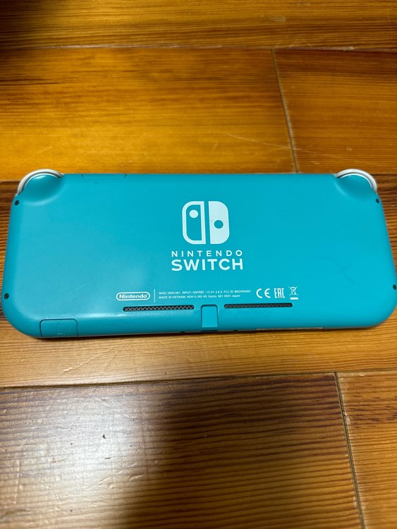 Nintendo Switch Light（ゲーム機本体・ゲームソフト）の商品画像 - 査定依頼日：2023年10月9日 - 最高査定価格：10,000円