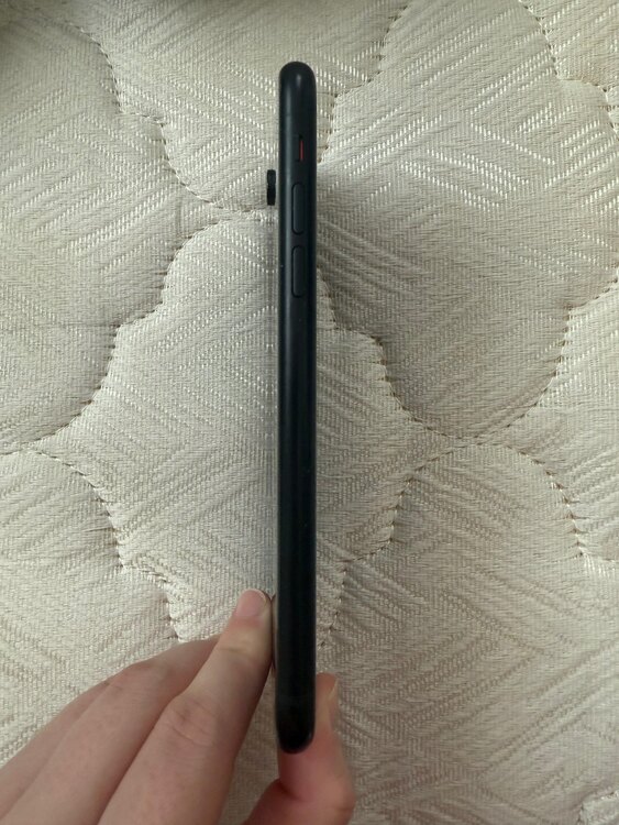 iPhoneXR ブラック 128G（スマホ）の商品画像 - 査定依頼日：2025年4月23日 - 最高査定価格：17,000円