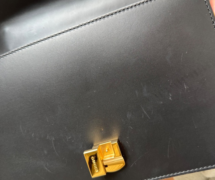 グッチ  （ブランドバッグ）の商品画像 - 査定依頼日：2025年8月27日 - 最高査定価格：80,000円