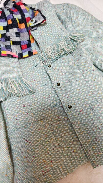 ツイードジャケット（古着・ファッション）の商品画像 - 査定依頼日：2025年8月6日 - 最高査定価格：12,000円