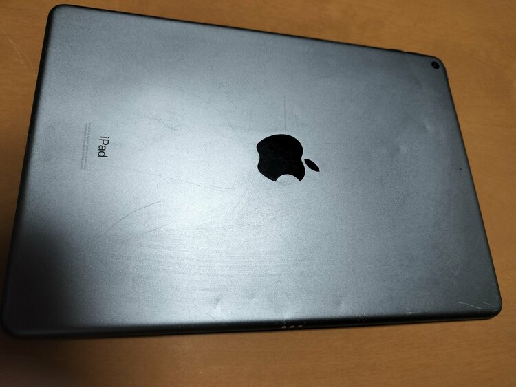 iPad Air（第3世代）　A2152（PC・タブレット）の商品画像 - 査定依頼日：2026年6月30日 - 最高査定価格：10,000円