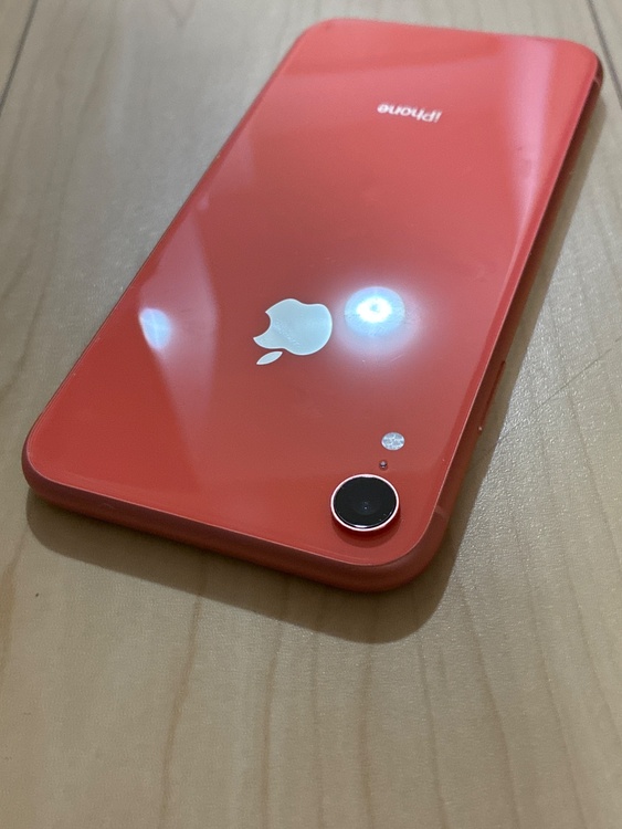 仕事通話用のみ使用。月に2、3回1時間程度仕事用デスクから持ち（スマホ）の商品画像 - 査定依頼日：2026年2月1日 - 最高査定価格：16,000円