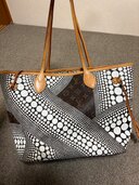 LV パンプキンドット ネヴァーフルMM M40684 (ヤヨイクサマ)（ブランドバッグ）の商品画像 - 査定依頼日：2025年4月24日 - 最高査定価格：85,000円