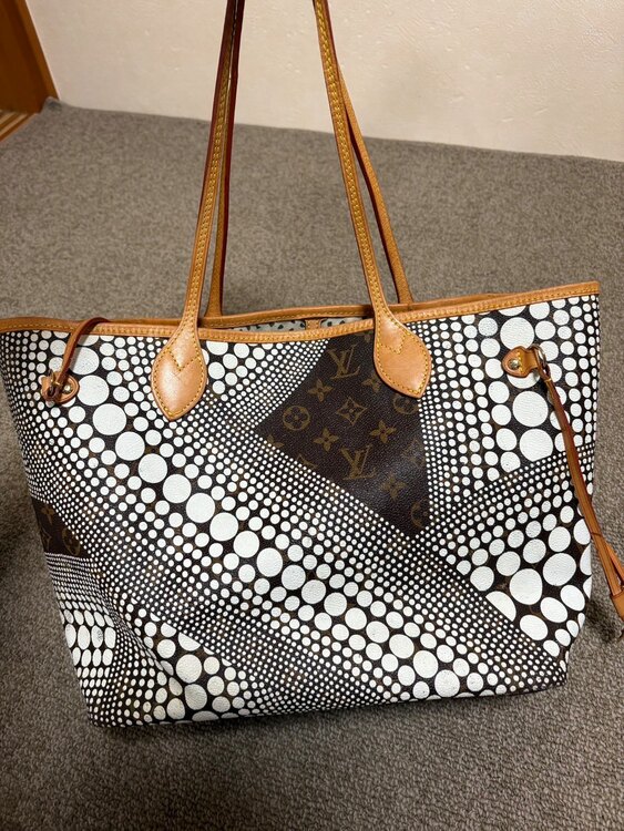 LV パンプキンドット ネヴァーフルMM M40684 (ヤヨイクサマ)（ブランドバッグ）の商品画像 - 査定依頼日：2025年4月24日 - 最高査定価格：85,000円