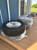 40アルファード新車外し　純正アルミタイヤナット　225/65/17　ヨコハマ　（カー用品）の商品画像 - 査定依頼日：2026年5月31日 - 最高査定価格：33,000円