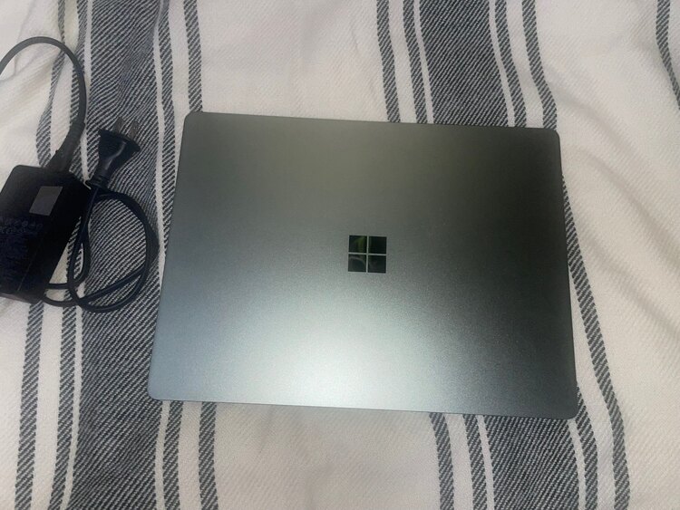 Surface laptop Go2（PC・タブレット）の商品画像 - 査定依頼日：2025年4月24日 - 最高査定価格：16,200円