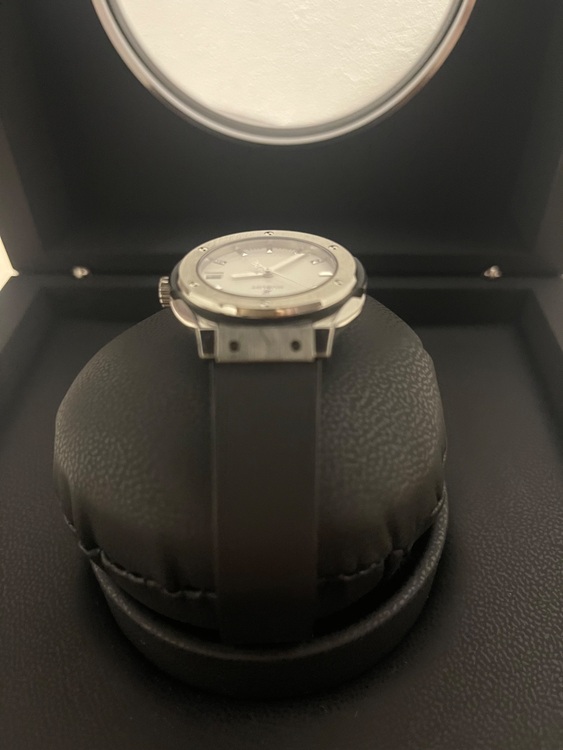 クラシック フュージョン チタニウム オパリン（高級時計）の商品画像 - 査定依頼日：2025年9月23日 - 最高査定価格：480,000円