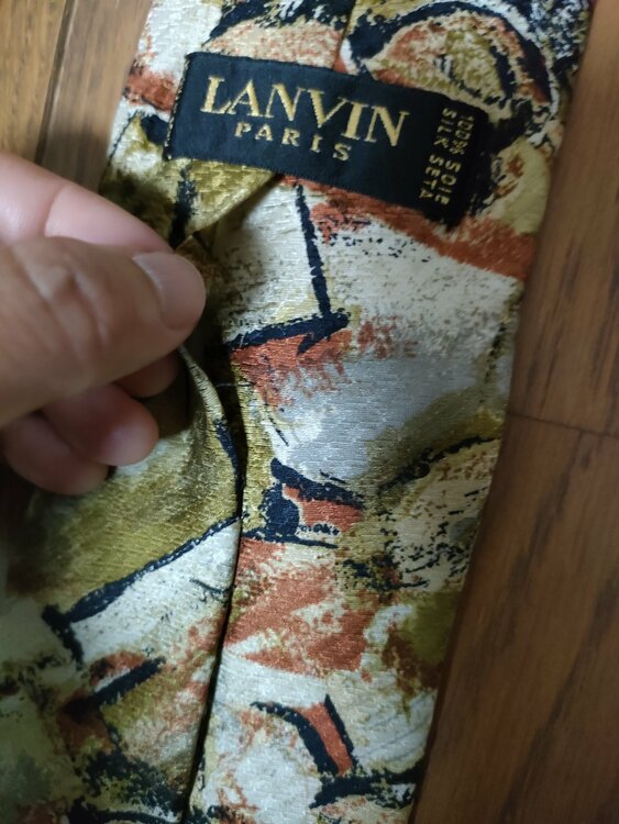 LANVIN（古着・ファッション）の商品画像 - 査定依頼日：2026年4月30日