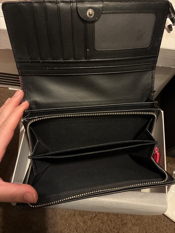 DERBY CLASSIC LONG WALLET PINK（ブランド財布・小物）の商品画像 - 査定依頼日：2025年12月7日 - 最高査定価格：100,000円