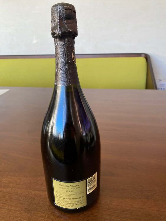 シャンパン ドン・ペリニヨン （お酒）の商品画像 - 査定依頼日：2025年2月6日 - 最高査定価格：21,000円