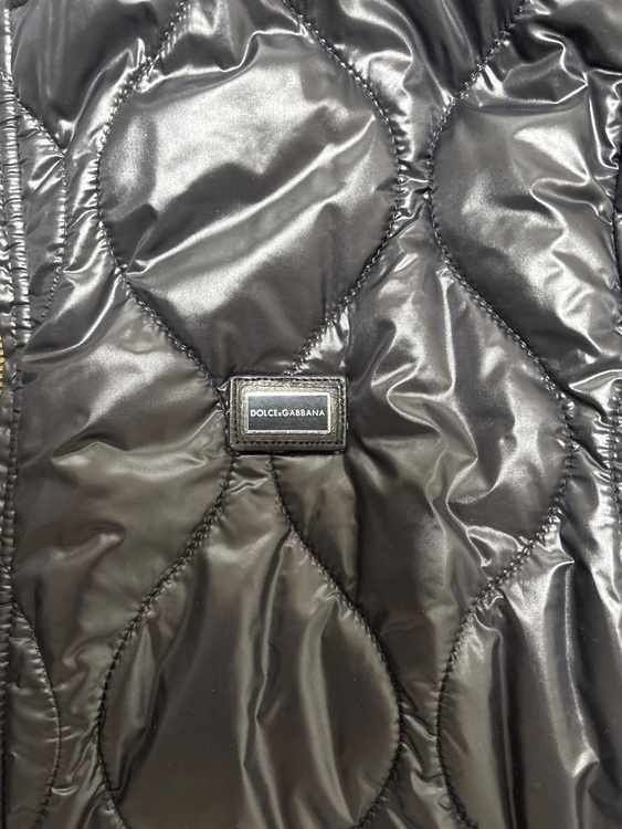 ブルゾン　黒（古着・ファッション）の商品画像 - 査定依頼日：2025年9月23日 - 最高査定価格：10,000円