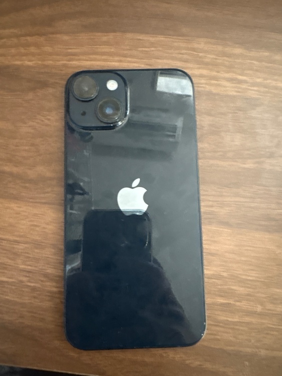 iPhone 14 128GB au（スマホ）の商品画像 - 査定依頼日：2026年3月16日 - 最高査定価格：39,000円