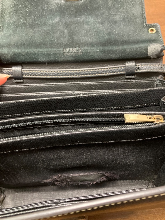 ショルダーバッグ（ブランド財布・小物）の商品画像 - 査定依頼日：2025年12月21日 - 最高査定価格：100,000円